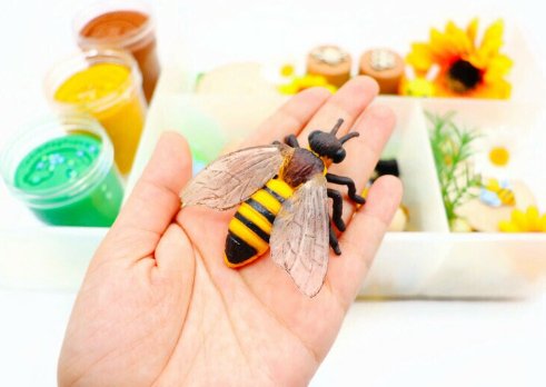 Bee Play Dough Kit - Sparkling Toys World
